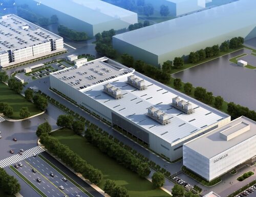 Daimler begins operating $172 million R&D facility in China